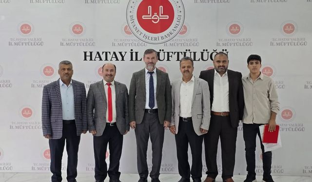 Karabatak mahalle cami imamına plaket