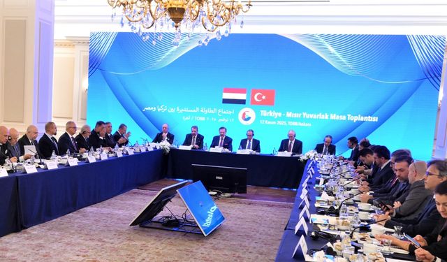 İTSO Başkanı Yılmaz, Türkiye-Mısır Ekonomi Zirvesinde