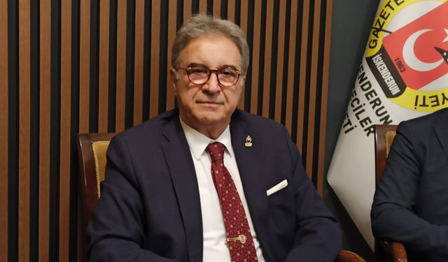 Şehirlioğlu: “Türkiye Ciddi Bir Çöküş Yaşıyor”