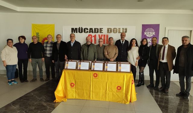 Eğitim Sen Kuruluşunu Kutladı