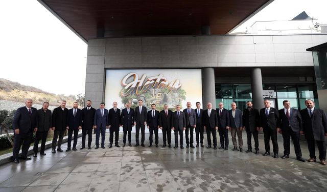 Enerji ve Tabii Kaynaklar Bakanı Bayraktar Hatay’da