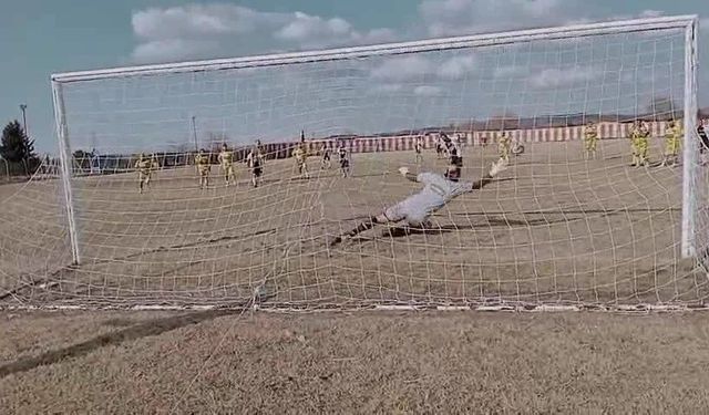 Erzin’de Master Veteranların Gol Düellosu...