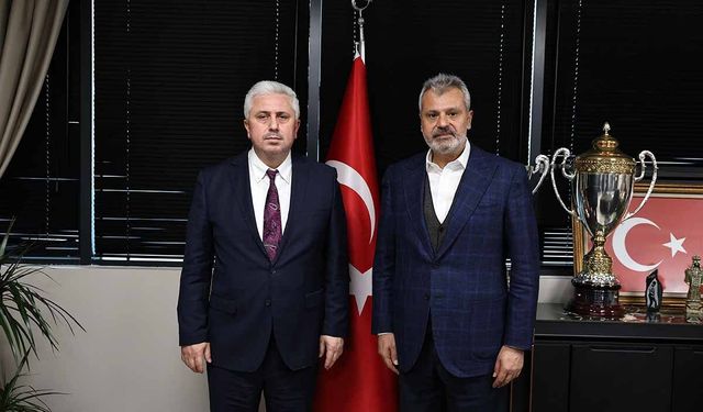 Öntürk’ten İskenderun Kent Konseyi’ne Destek