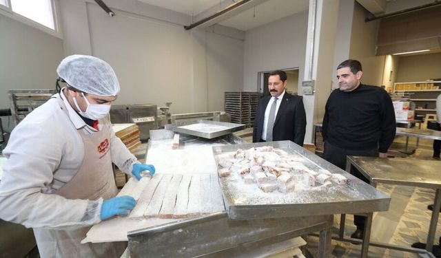 Vali Masatlı’den 81 yıllık lezzete ziyaret…