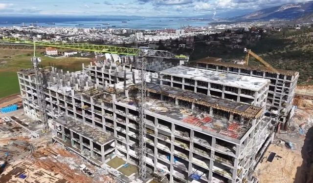 Validen İskenderun’da bir dizi ziyaret…