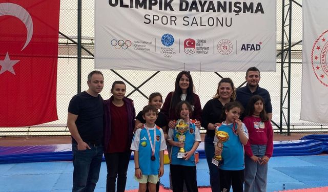 Çanakkale Zaferi Anısına Yarıştılar