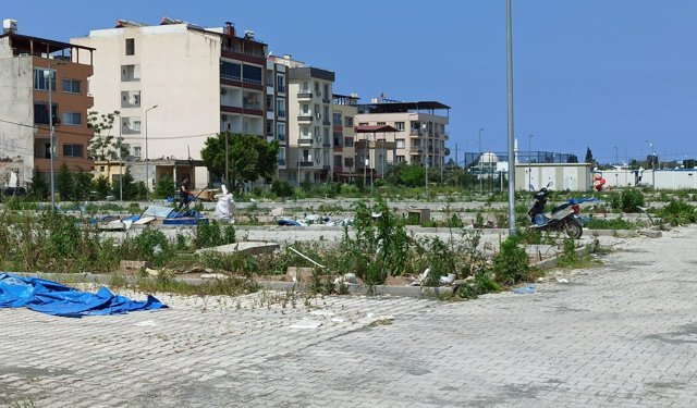 İskenderun'da Konteyner Kentlerde Tahliye Süreci…