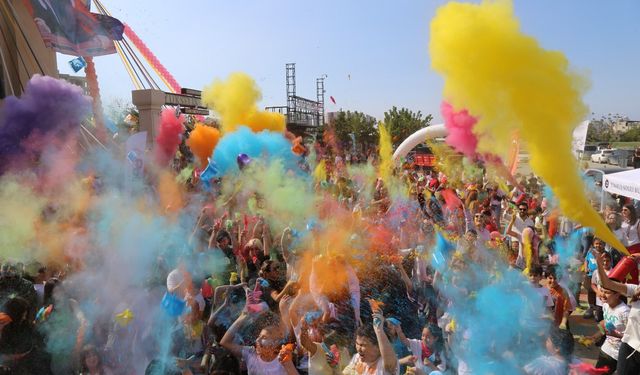 Yükseliş’de 23 Nisan Color Fest Coşkusu