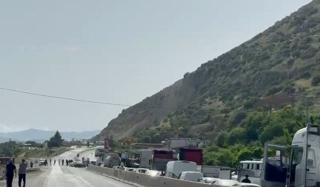 Kıcı’da Kontrollü Kaya Düşürme Çalışması…