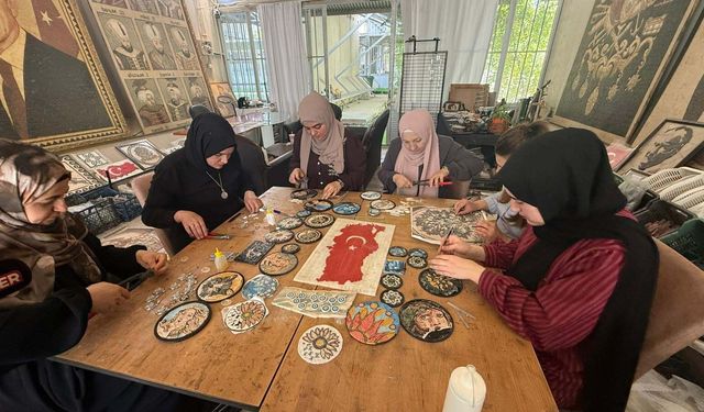 Suriyeli Mozaikçilerden Cumhurbaşkanına Anlamlı Hediye