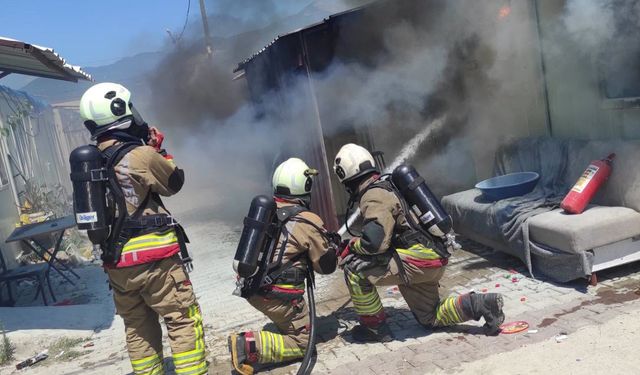 İskenderun’da Konteyner Yangını…