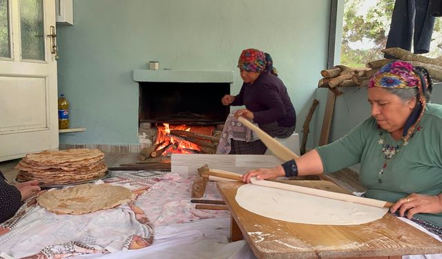 Kozaklı'da İmece Geleneksel Ekmek Mesaisi…