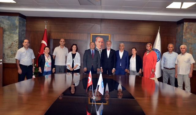 Mesleki Eğitim Merkezi Müdür ve Öğretmenlerinden İTSO’ya Hayırlı Olsun Ziyareti