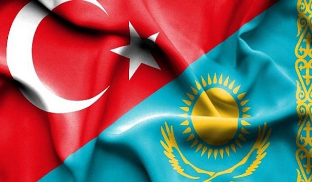 Türkçe bilen Kazak öğrencilere staj