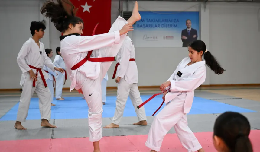 İzmir Bornova’da taekwondocuların kuşak heyecanı