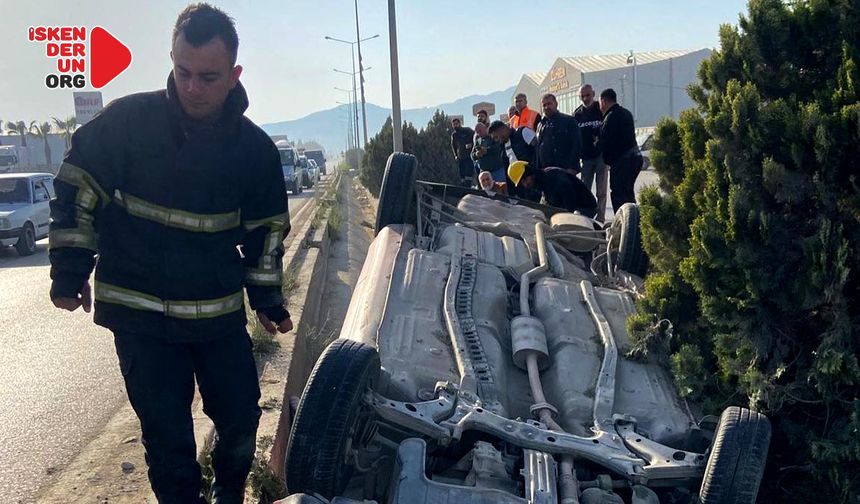 Araçlarda sıkışan yaralıları itfaiye kurtardı