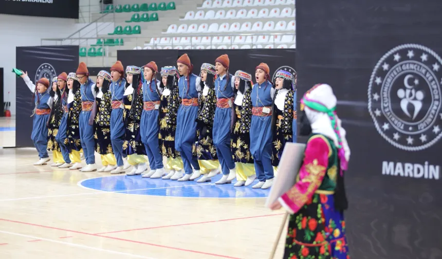 Mardin 'Halk Oyunları Bölge Yarışması'na ev sahipliği yaptı