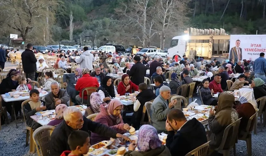Muğla Dalaman’da binlerce kişi iftar sofrasında buluştu