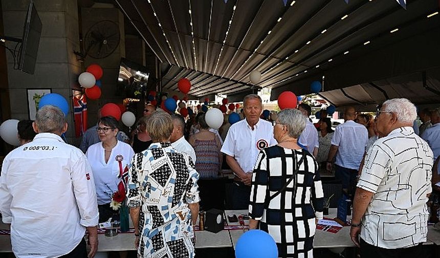 Kemer’de Norveç milli bayramı kutlandı