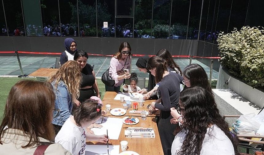 Özel eğitim öğrencileri İstinye Üniversitesi’nin şenliğinde buluştu