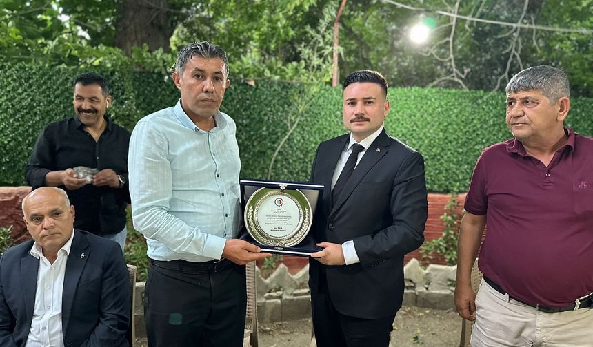 Acar’a Duygulandıran Veda