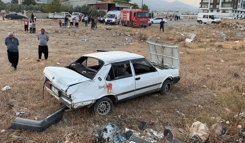 Kontrolden Çıkan Araç Şarampole Yuvarlandı...