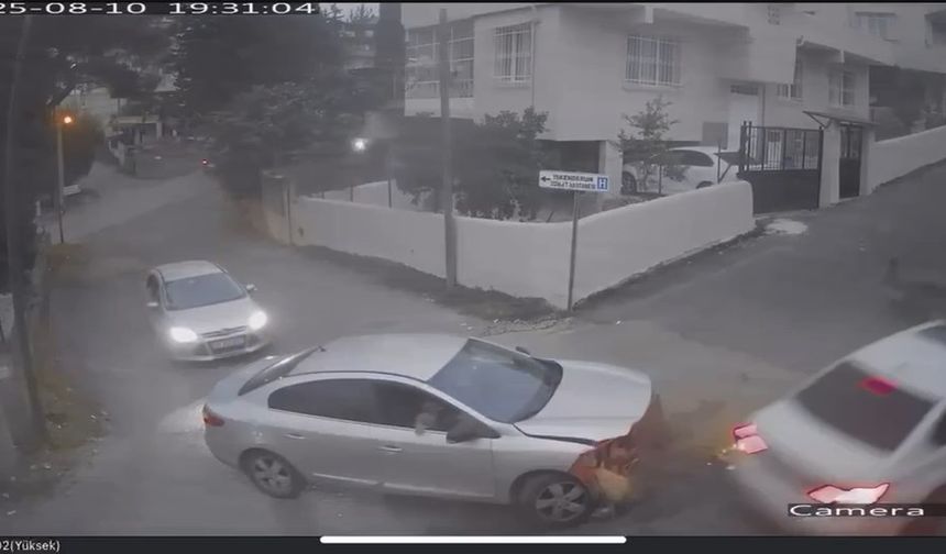 İskenderun Esentepe’de Kaza Anı Kameraya Yansıdı