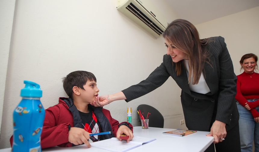 Vali Eşi Esra Masatlı’dan Defne’de anlamlı ziyaret…