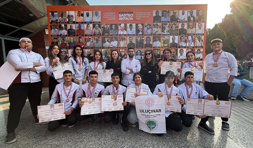 Geleceğin Şefleri Madalyalarla Döndü