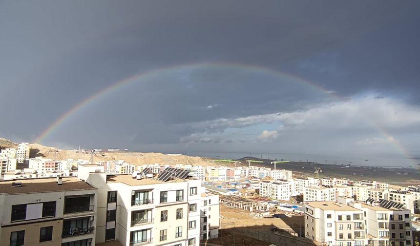 İskenderun Körfezi Üzerinde Gökkuşağı Güzelliği