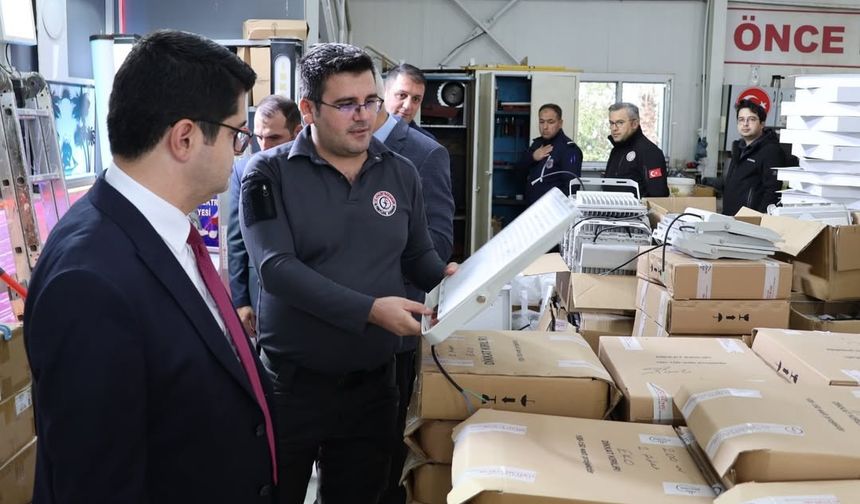 Kaymakam Cezaevindeki Üretimi Gördü