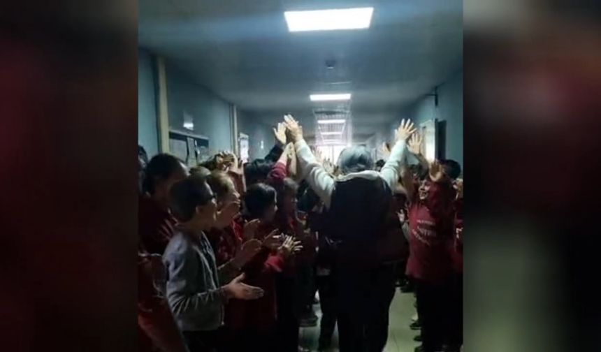 Ayşe Dik Öğretmene muhteşem uğurlama…