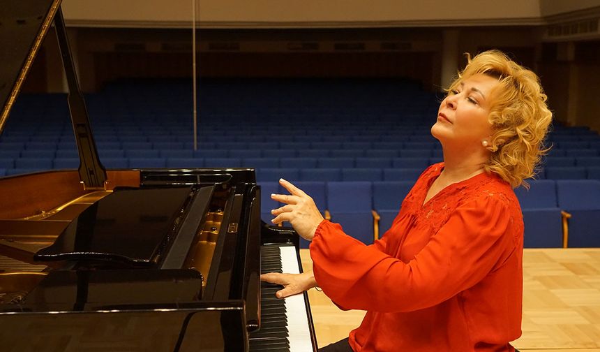 Gülsin Onay ile 2025’e Görkemli Veda