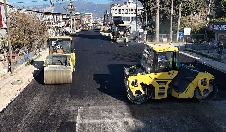 Gürsel Mahallesi Asfaltlanıyor