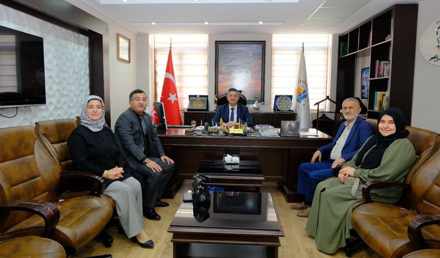 Öksüz’den Başkan Amaç’a gurur günü ziyareti…