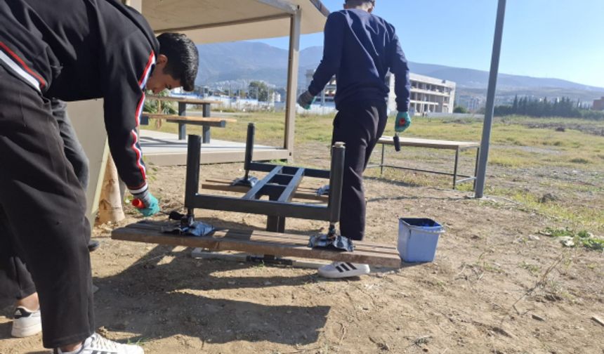 Atıl Malzemeler Öğrencilerin Emeğiyle Hayat buluyor...