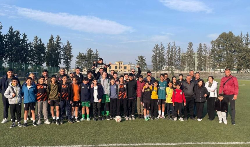 Erzin Belediye İssos Spor Şampiyon Oldu