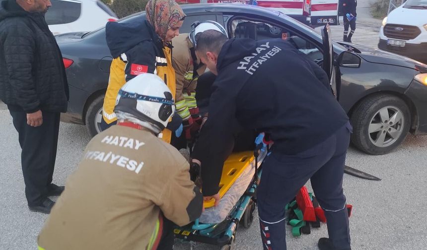 Antakya’da Trafik Kazası: bir kişi yaralandı