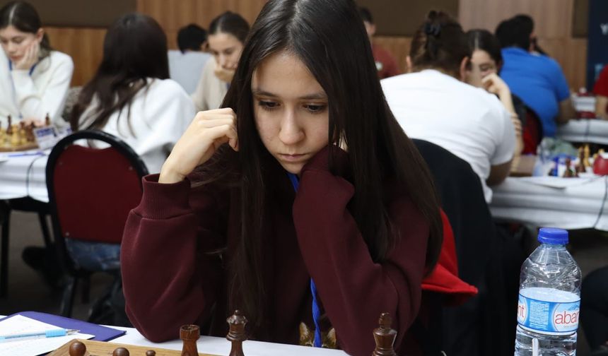 Naz Erkan Satranç Milli Takıma Seçildi