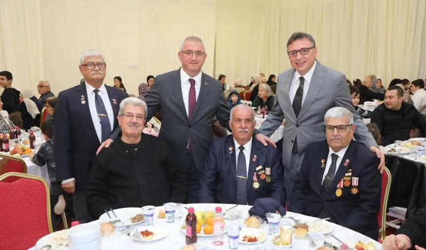 İskenderun’da Şehit Aileleri ve Gaziler İftarda Buluştu