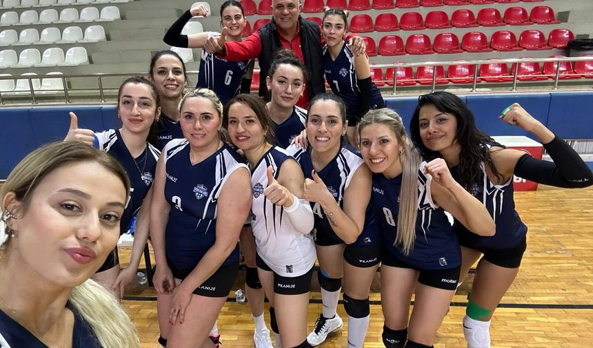 Kadın Voleybol Takımı ikide İki Yaptı