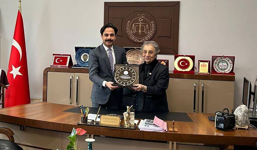 Başsavcı Vekili Çiftçi'ye Plaket