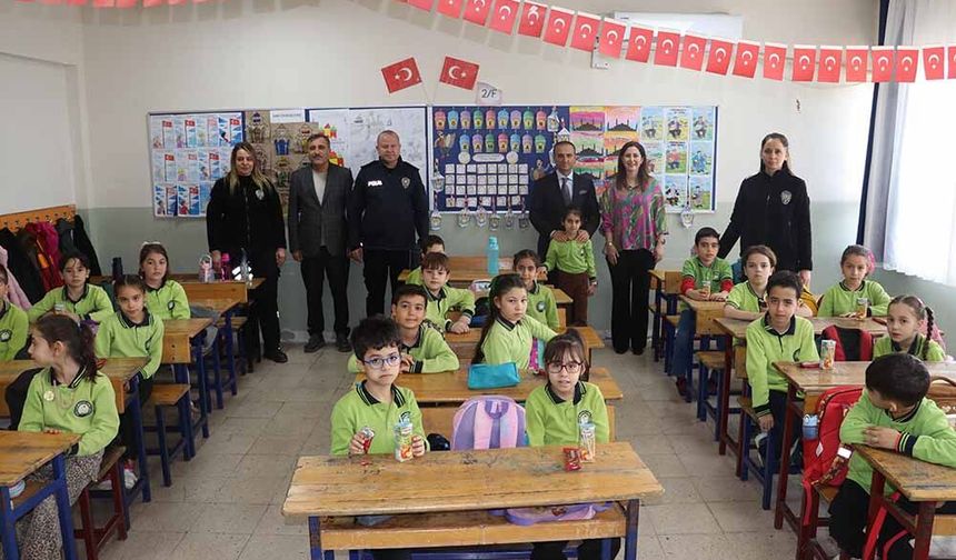 Öğrencilerin Davetine Emniyet Müdüründen Ziyaret