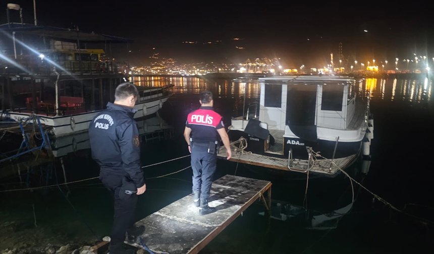 İskenderun’da Balıkçı Barınağına Gece Operasyonu