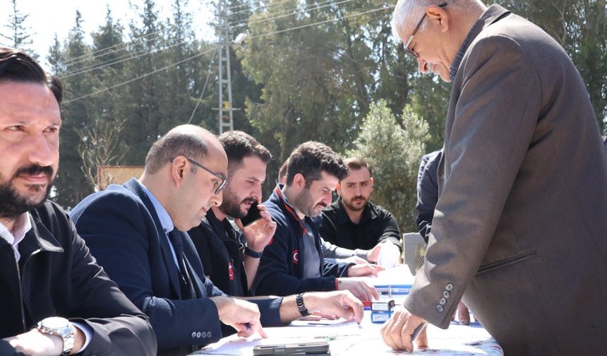Kırıkhan’da Köy Evleri Hak Sahiplerine Teslim Edildi