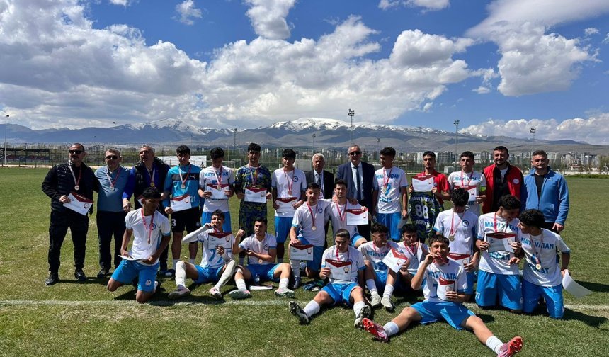 Mavi Vatan Spor Lisesi Türkiye Finallerinde Yükseldi