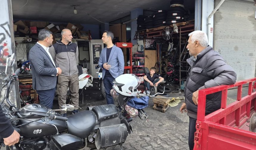 Elmasoğlu’ndan Pazar esnafına Ziyaret