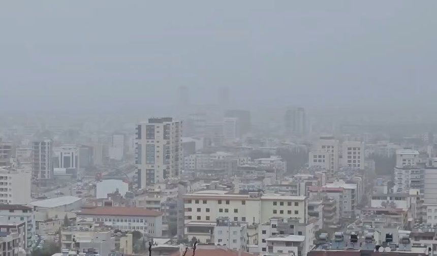 İskenderun Semalarında Toz Bulutu Etkili Oldu