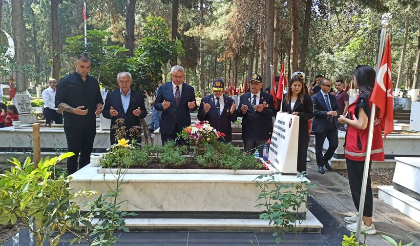 Bayram Öncesi Mezarlıklara Ziyaret...