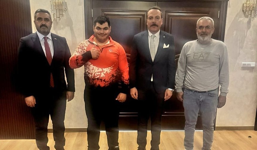 Kaymakam Erzinli Şampiyon Sporcuyu konuk etti…